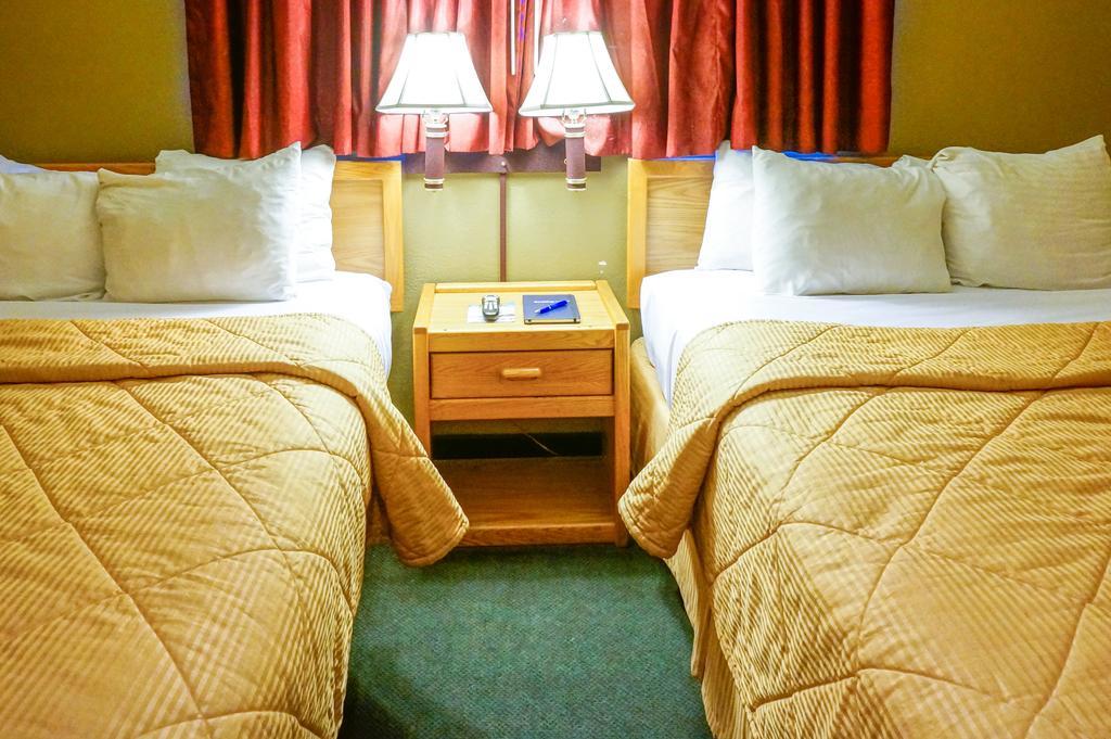 Lamplighter Inn & Suites San Luis Obispo Room photo